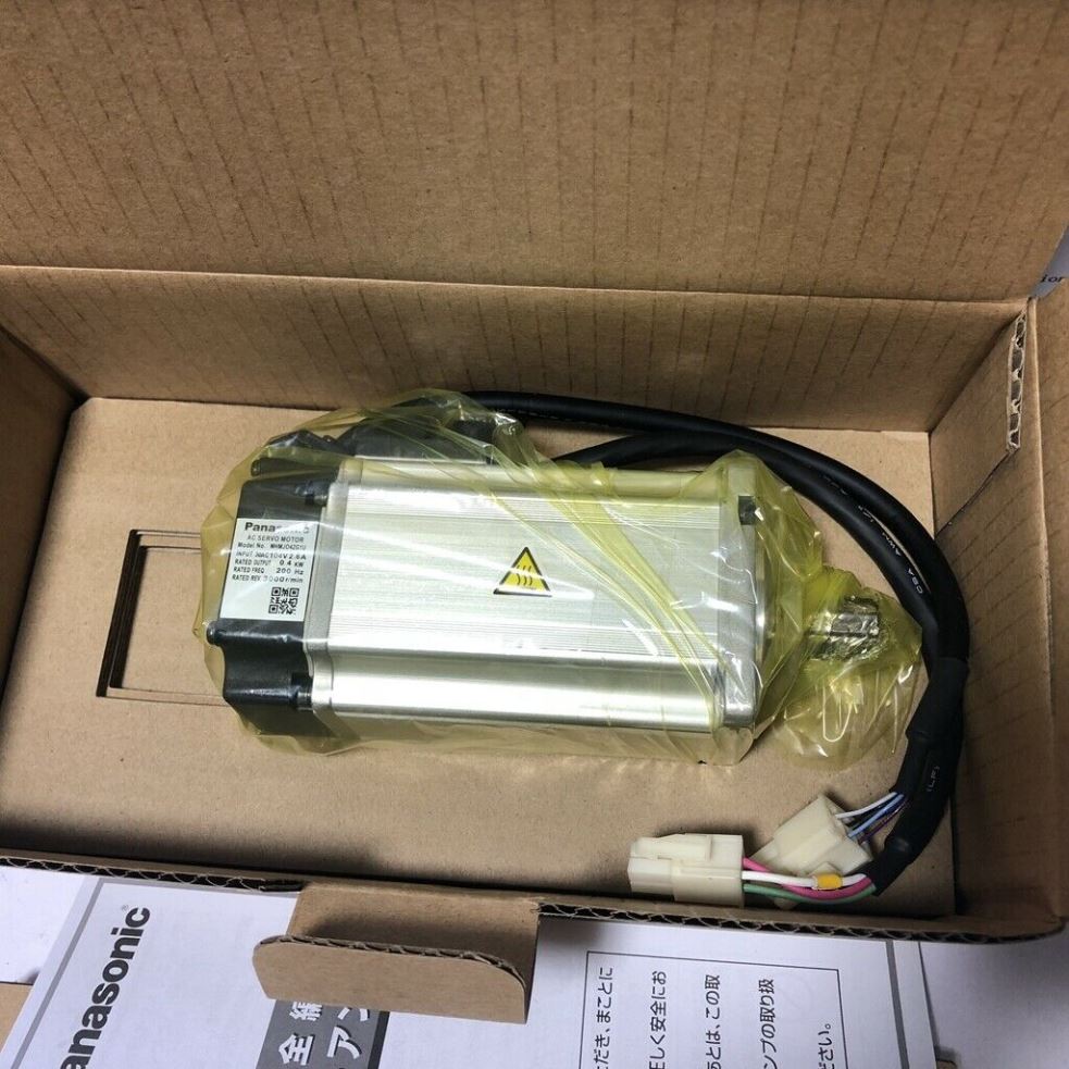 Panasonic серводвигатель MHMD042G1U