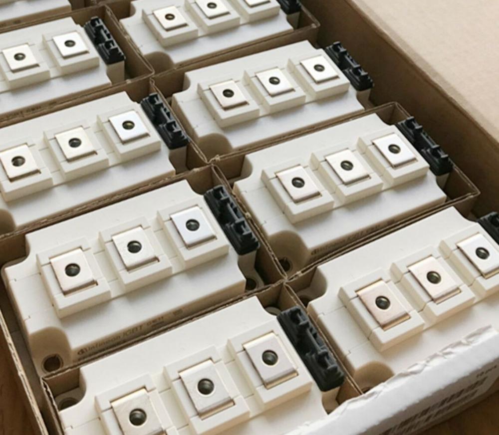 IGBT FF150R12KS4