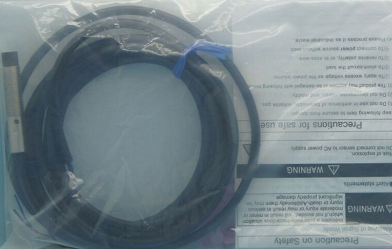 E2B-S08KN04-WP-B1