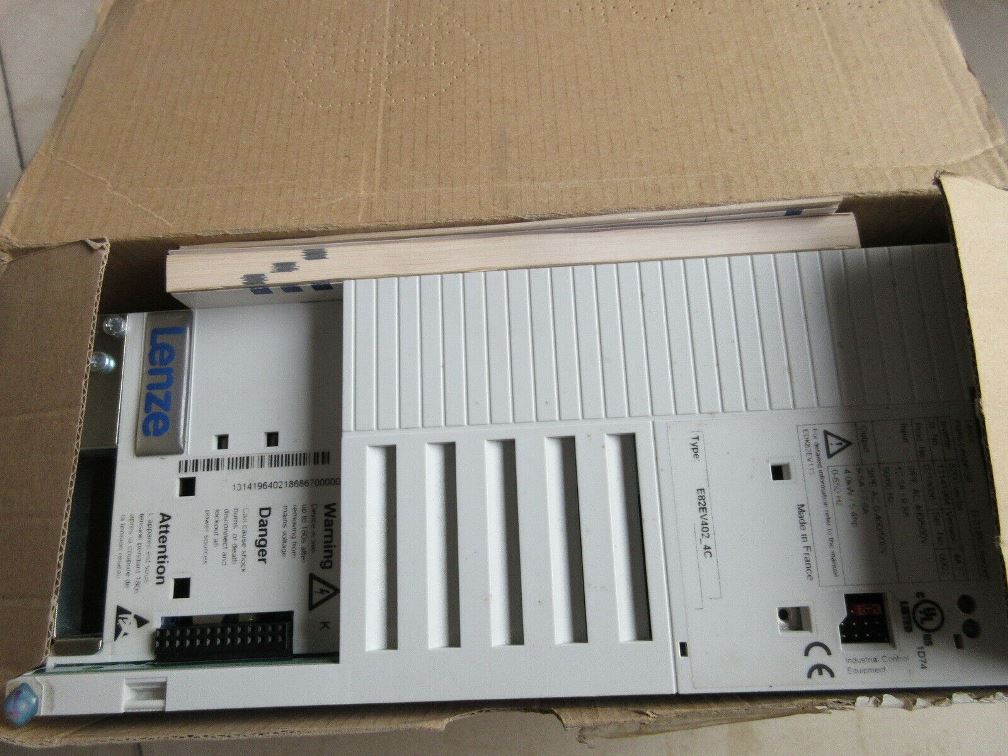 Lenze E82EV402K4C200
